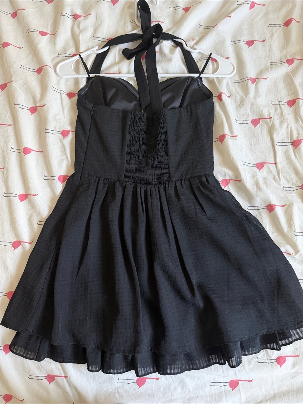 Guess halter dresss - Picture 3 of 4